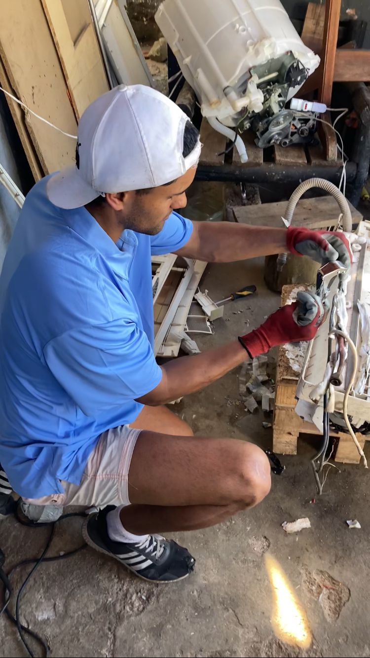 Técnico especializado Rodrigo en reparaciones en Durazno